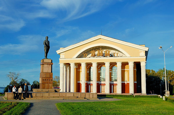 Петрозаводск - фото города. Карелия Petroskoi набережная Петрозаводск