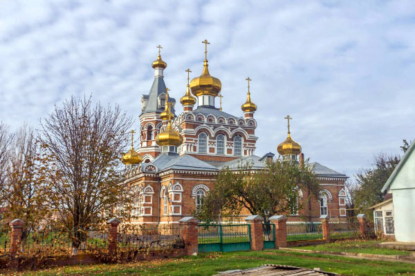 Свято-Троицкая церковь слобода Большая Мартыновка Ростовская область